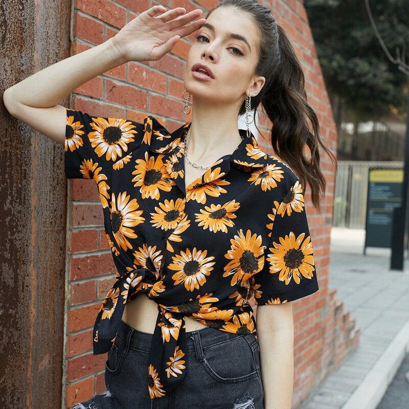 

Sunflower Graphic Button Front Blouse, Multicolor