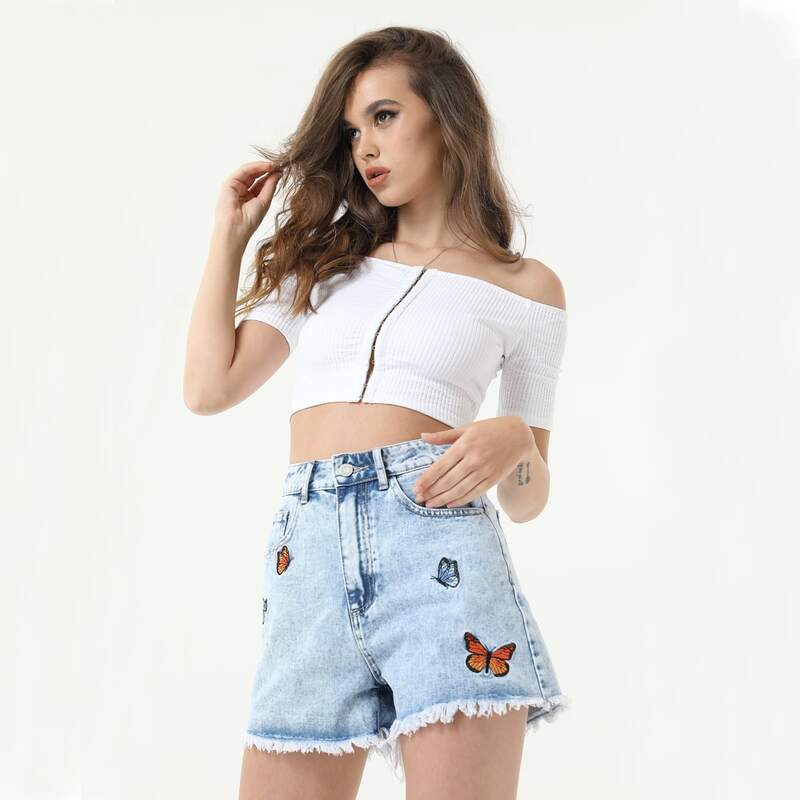 

Raw Hem Butterfly Embroidered Denim Shorts, Light wash
