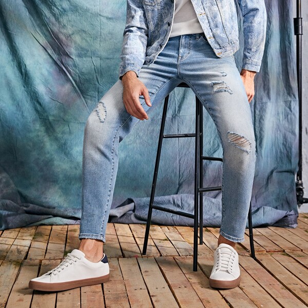 

Men Ripped Washed Tapered Jeans, Light wash