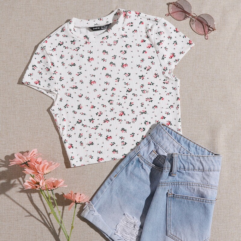 

Ditsy Floral Crop Tee, White