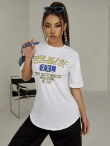 Camiseta con estampado de letra de hombros caídos