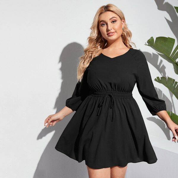 

Plus Raglan Sleeve Drawstring Waist Dress, Black