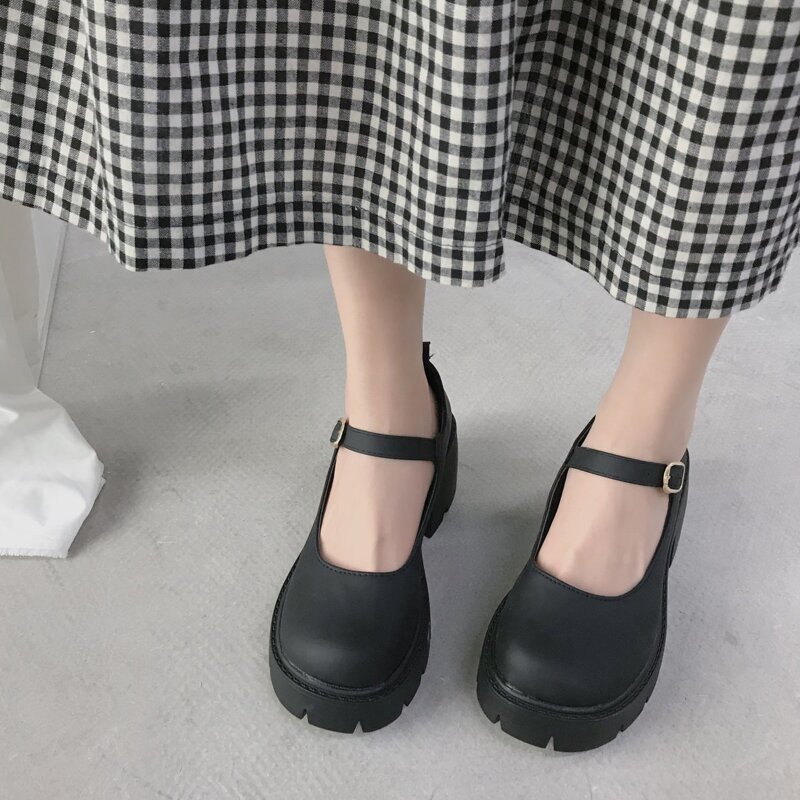 

Chunky Heeled Mary Jane Pumps, Black