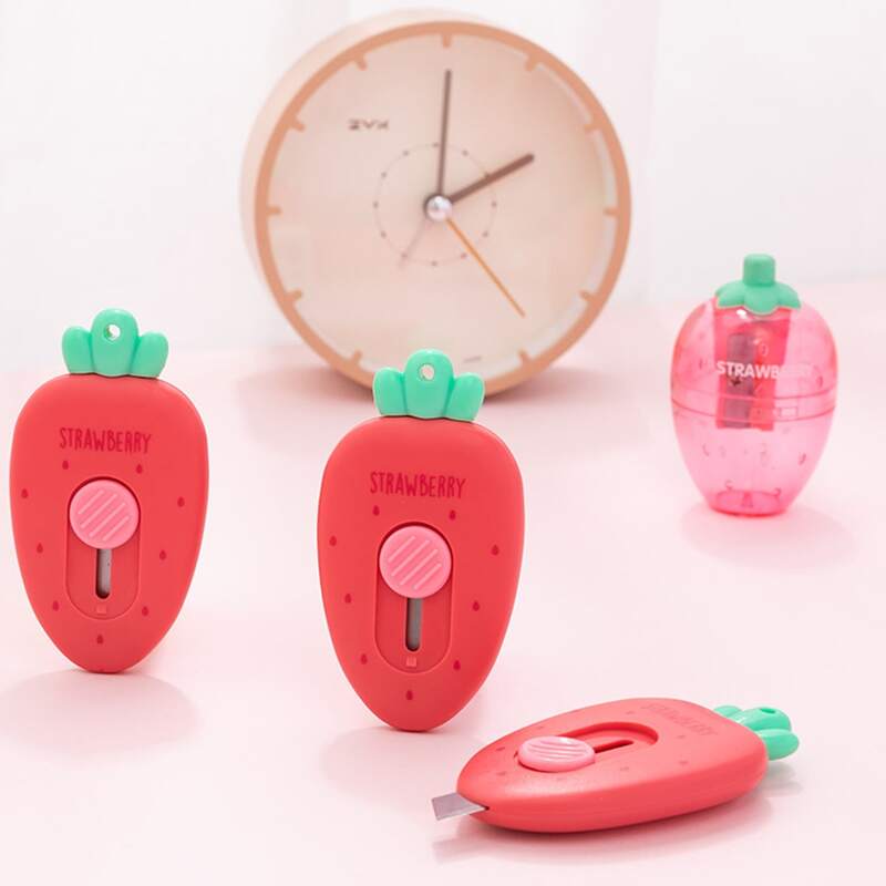 

1pc Strawberry Design Utility Knife, Red