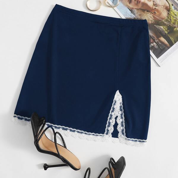 

Contrast Lace Slit Hem Mini Skirt, Navy blue