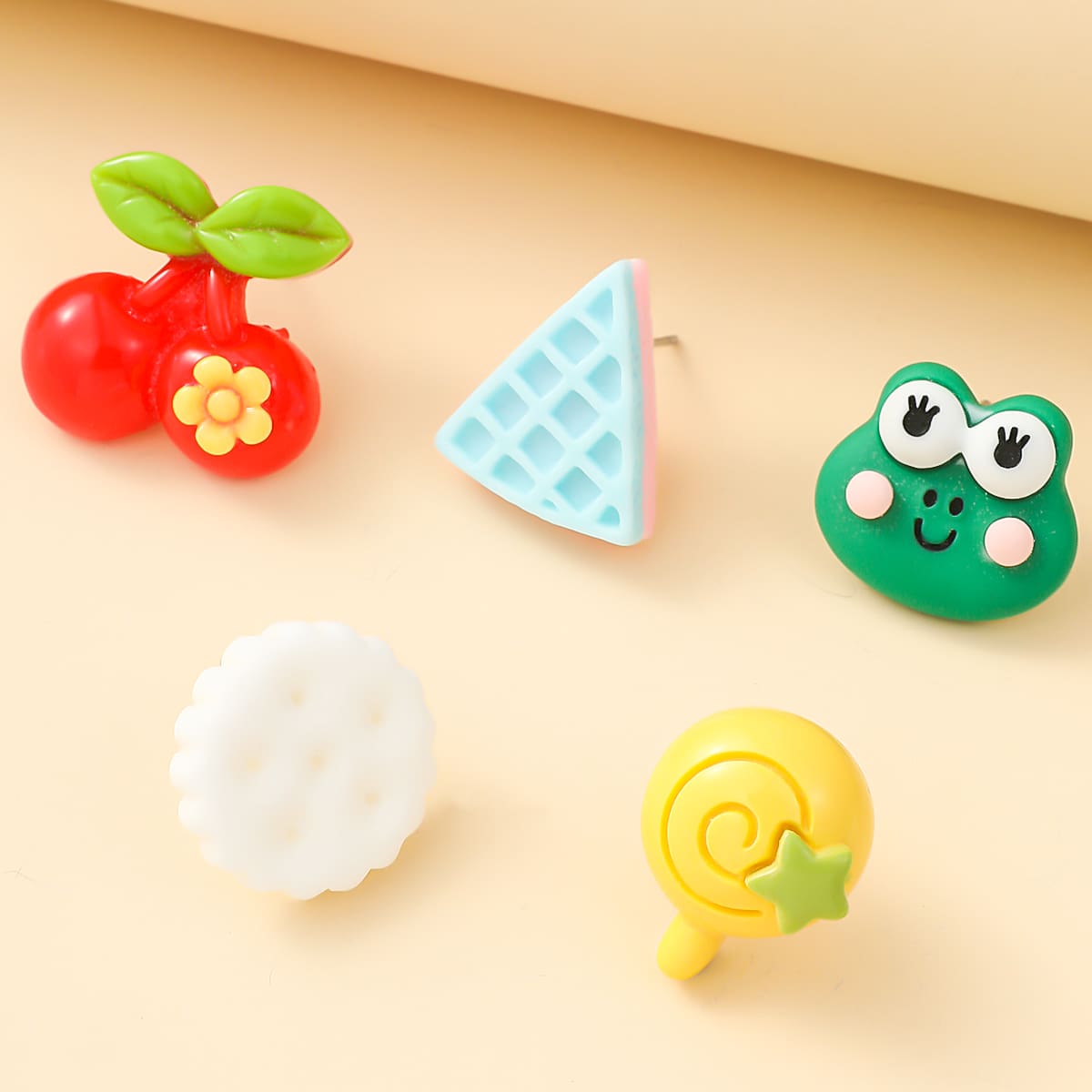 

5pcs Cartoon Stud Earrings, Multicolor