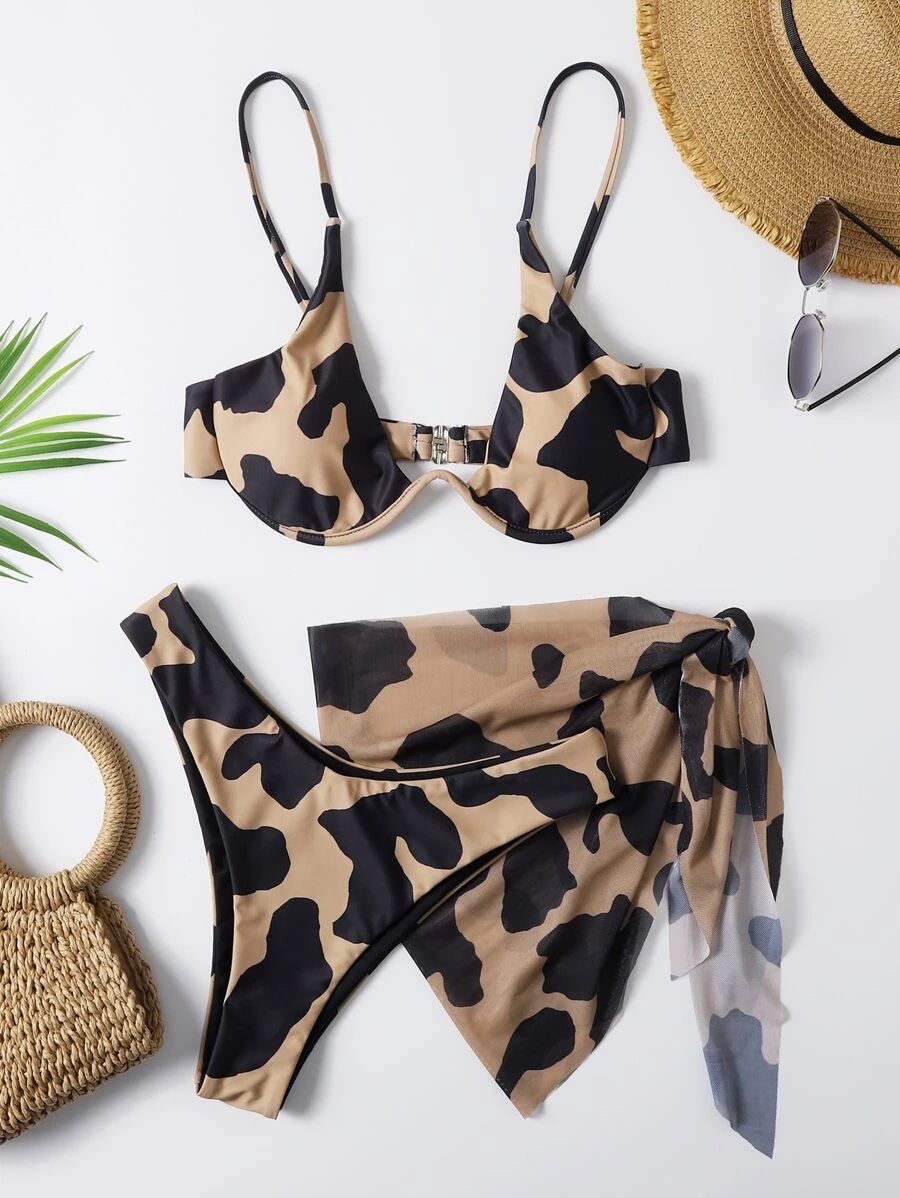 SHEIN Swim 夏日沙灘3入組牛印花有鋼圈比基尼套裝和沙灘裙 - 彩色 - 查看 1