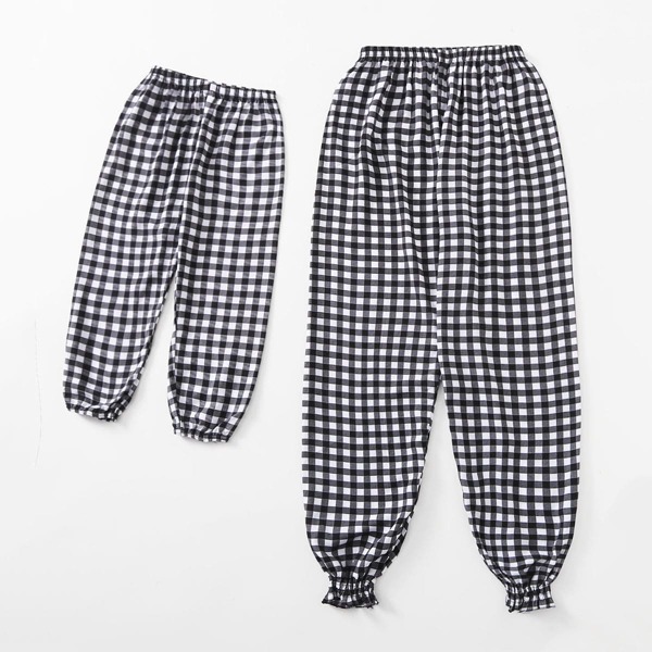 

Gingham Frill Hem Carrot Pants, Black and white