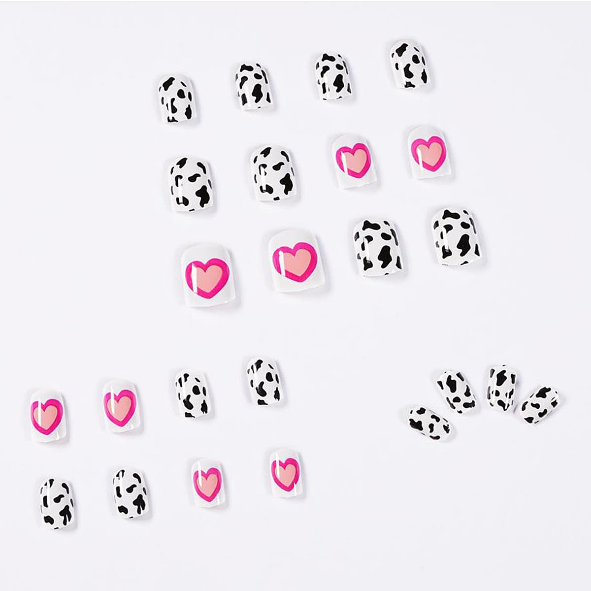

24pcs Cow Print & Heart Fake Nail, Multicolor