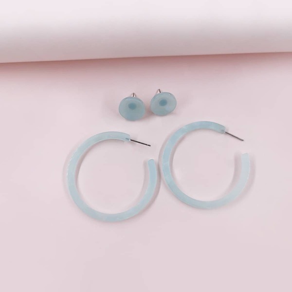 

2pairs Acrylic Earrings, Baby blue