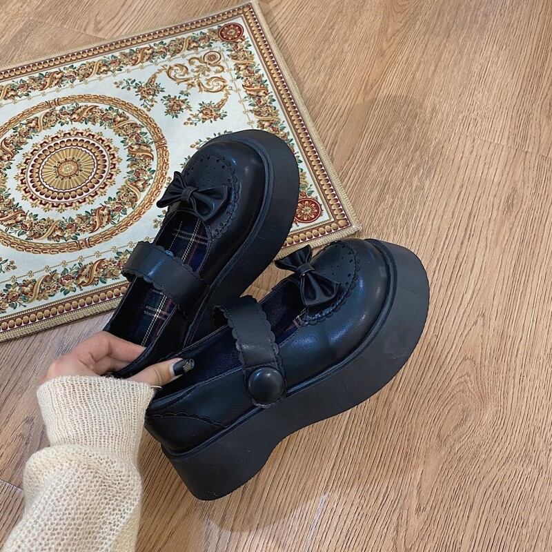 

Bow Mary Jane Wedges, Black