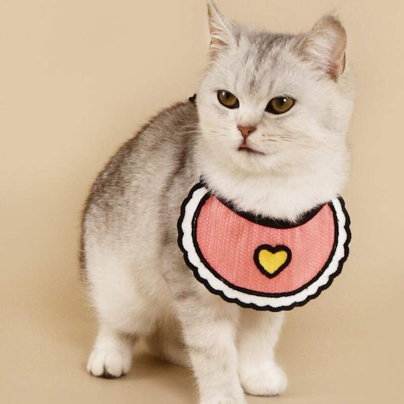 

Heart Pattern Pet Bandana, Multicolor