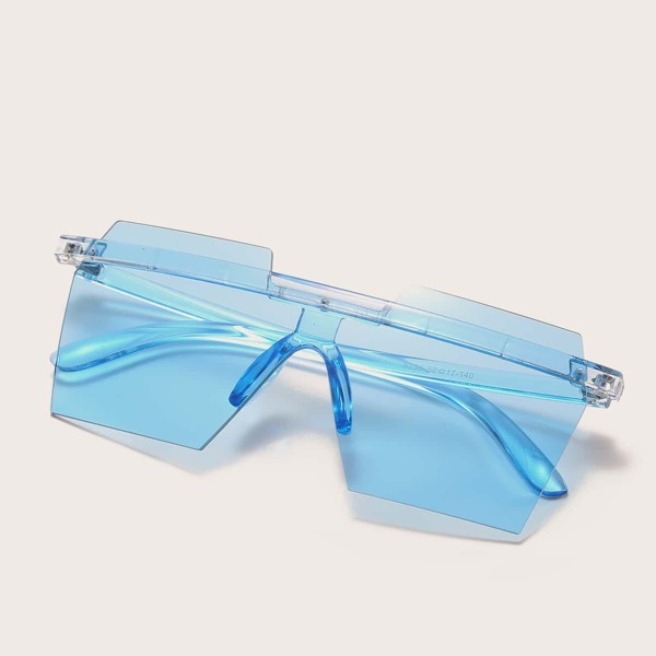 

Oversized Frame Sunglasses