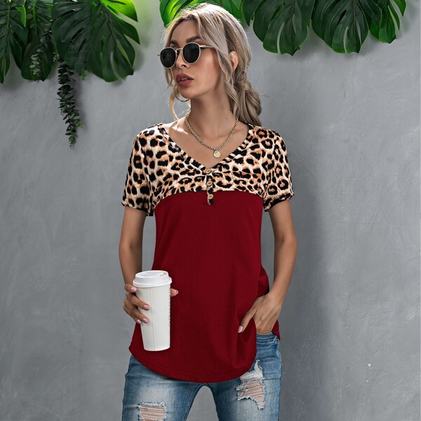 

Cheetah Panel Short Sleeve Tee, Burgundy