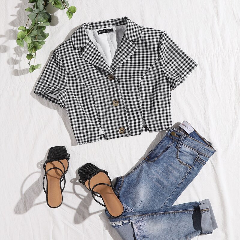 

Notched Collar Split Hem Gingham Blouse, Black and white