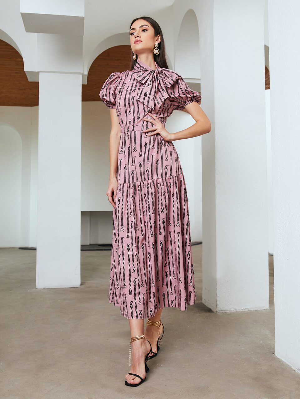 Chain Print Tie Neck Puff Sleeve Dress