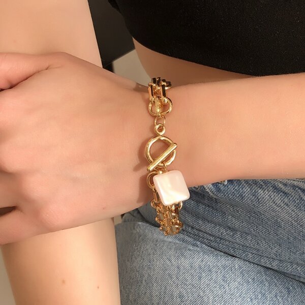

Geo Charm Chain Bracelet, Gold