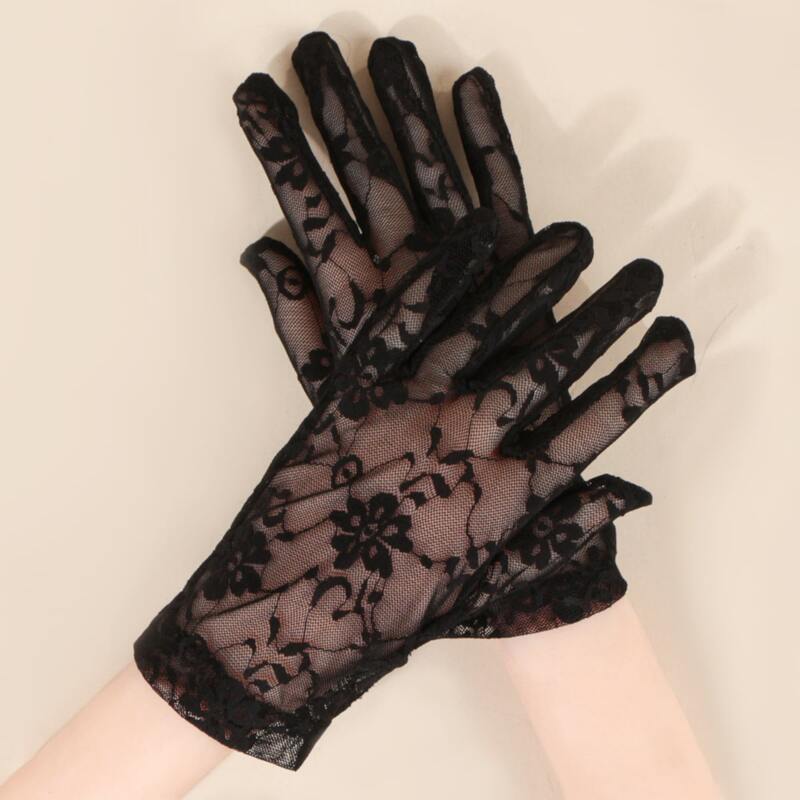 

Floral Lace Gloves, Black