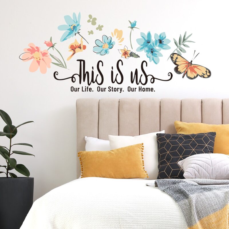 

Flower & Slogan Graphic Wall Sticker, Multicolor