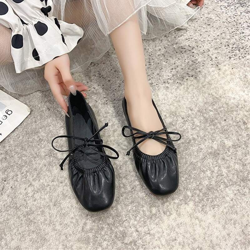 

Knot Front Ruched Ballet Flats, Black