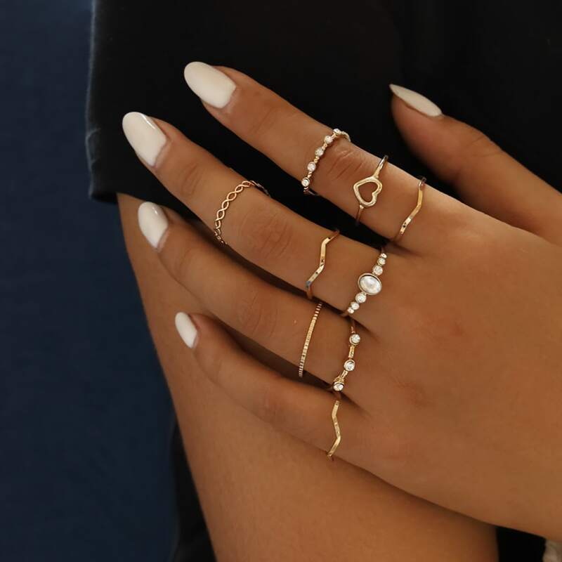 

9pcs Rhinestone Heart Ring, Gold