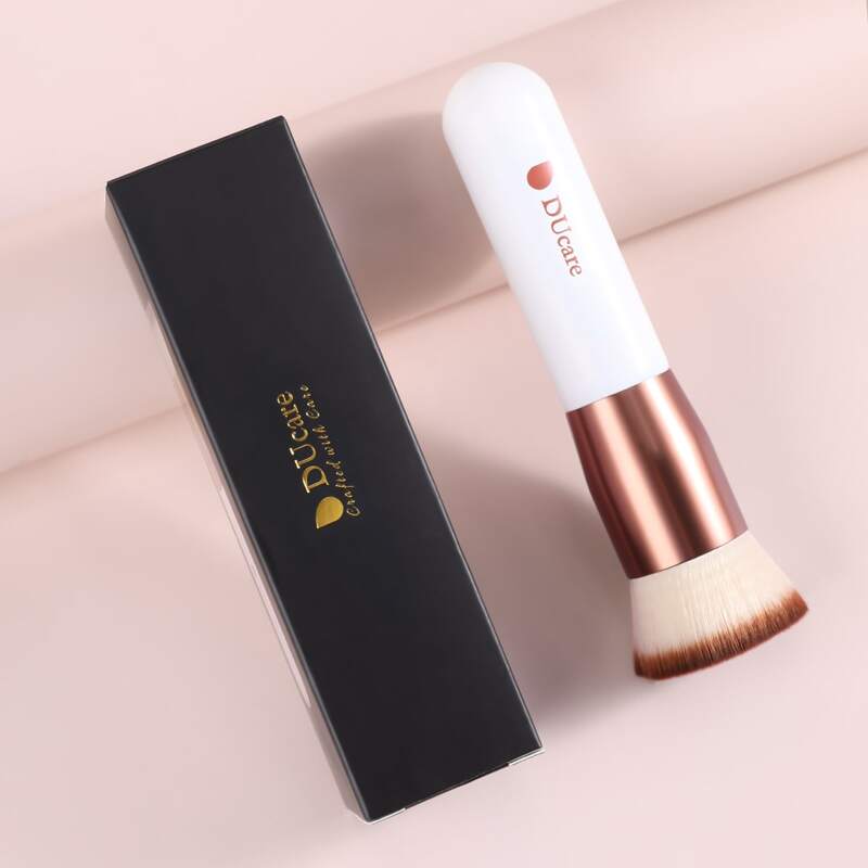 

1pc Foundation Brush, White