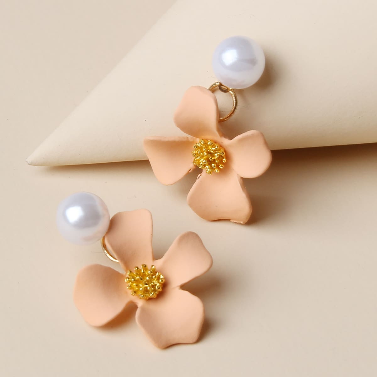 

Floral Drop Earrings, Pink