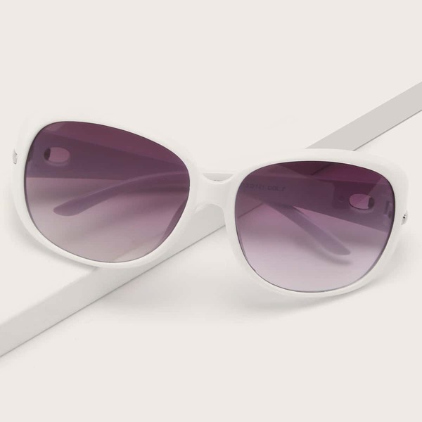 

Metal Decor Oversized Sunglasses
