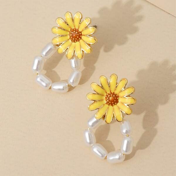 

Faux Pearl Flower Decor Earrings, Yellow