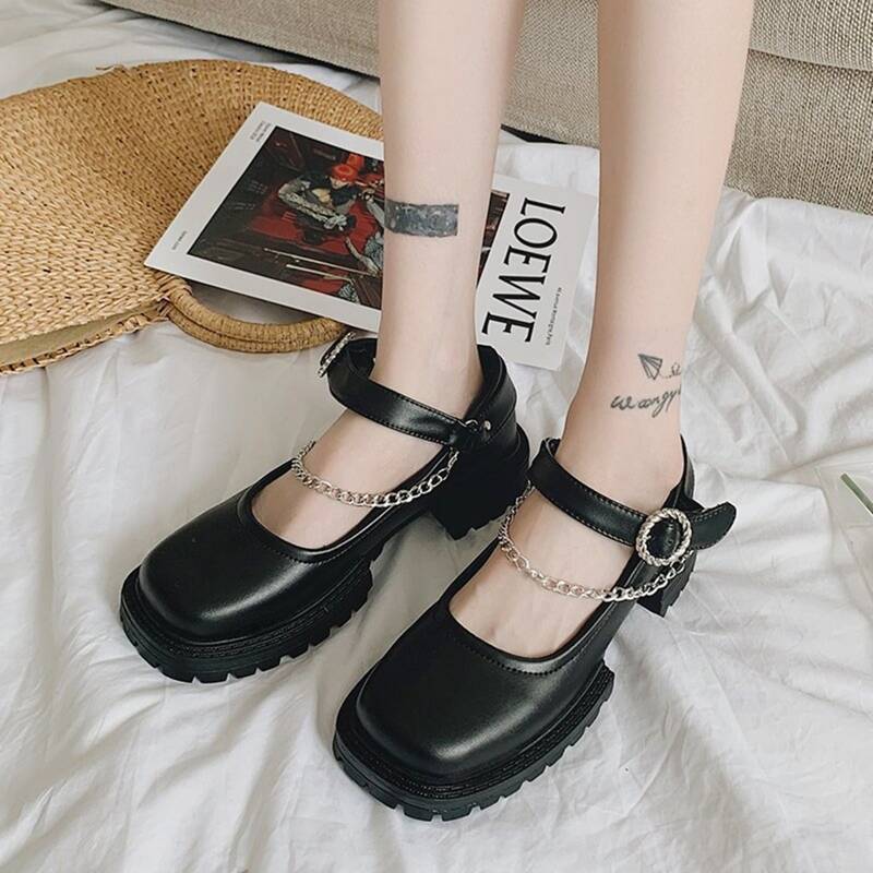 

Chain Chunky Heeled Mary Jane Pumps, Black