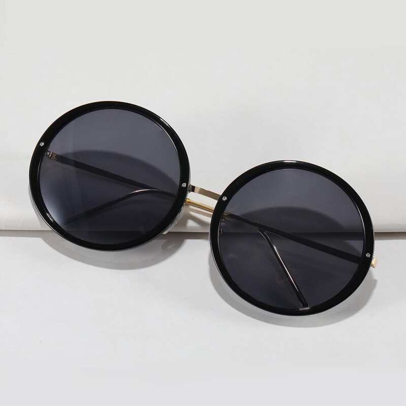

Round Frame Sunglasses