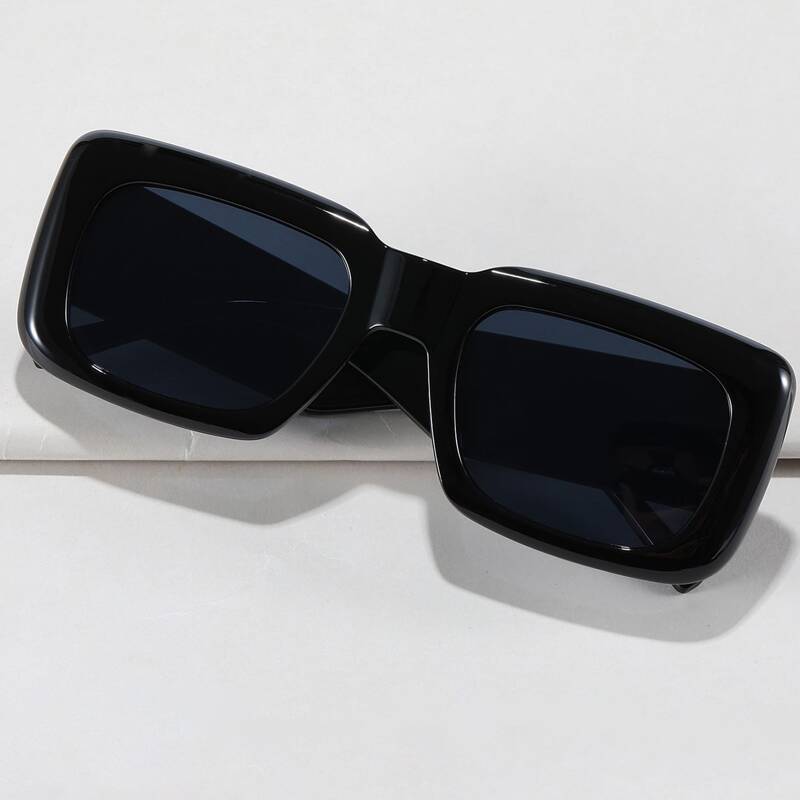 

Square Frame Sunglasses