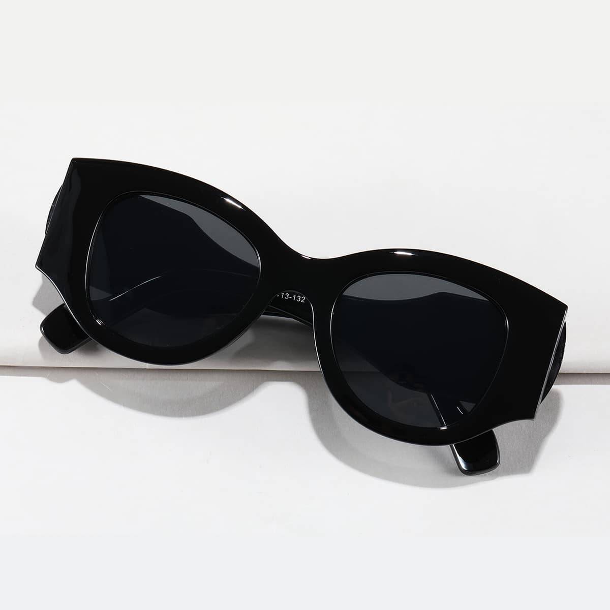 

Cat Eye Sunglasses