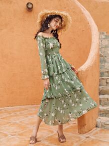Mulvari 露肩花卉圖案打褶多層次下擺A字型連衣裙 - 綠色 - 查看 3