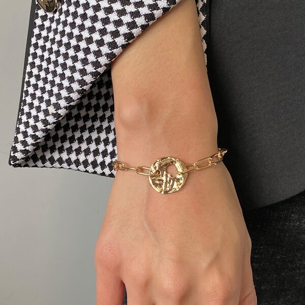 

Textured Round Decor Chain Bracelet, Gold