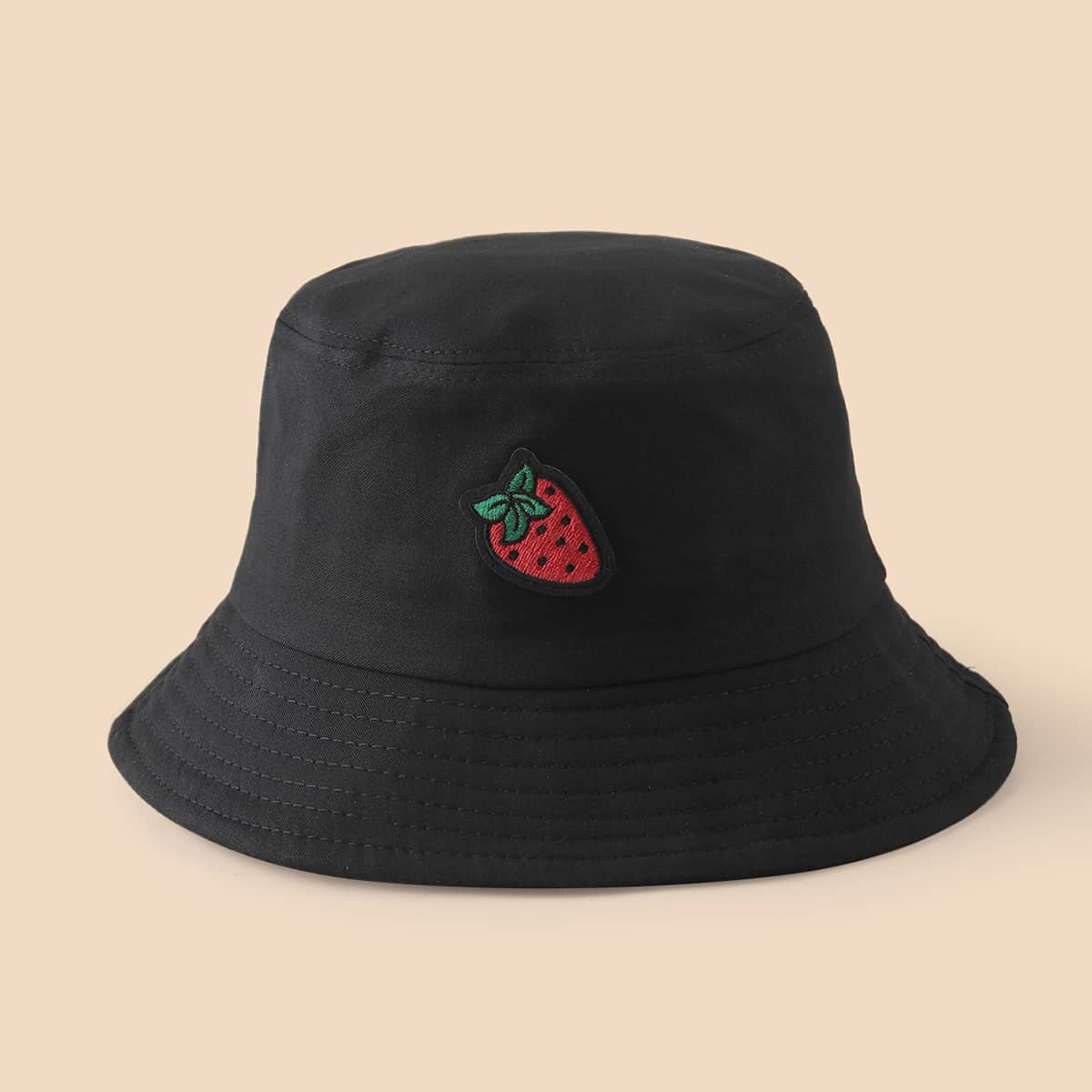 

Strawberry Graphic Bucket Hat, Black