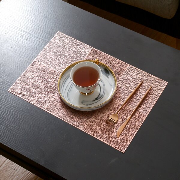 

1pc Plaid Pattern Metallic Placemat, Rose gold