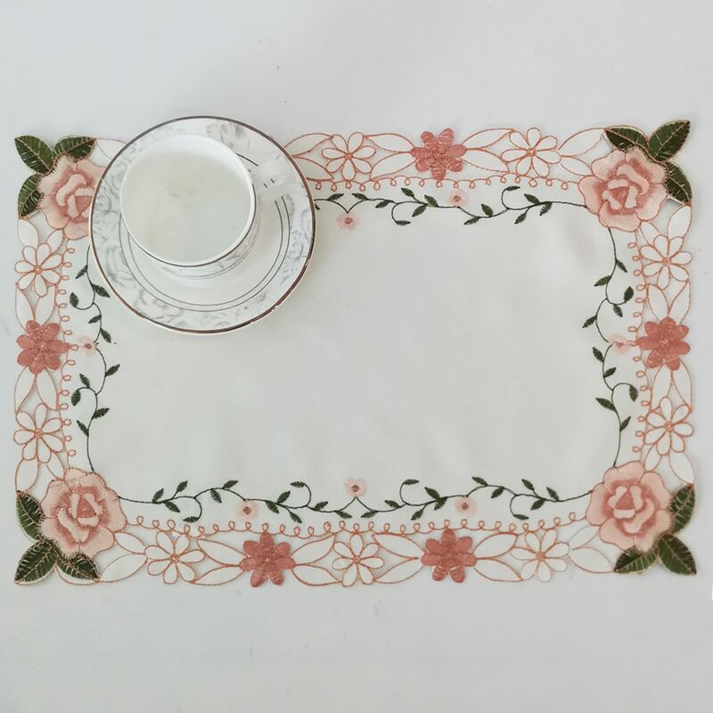 

1pc Flower Embroidery Placemat, Multicolor