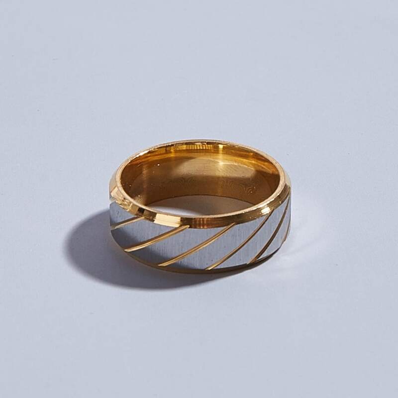 

Guys 1pc Striped Ring, Gold
