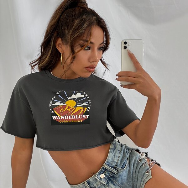 

Drop Shoulder Letter Graphic Crop Tee, Dark grey