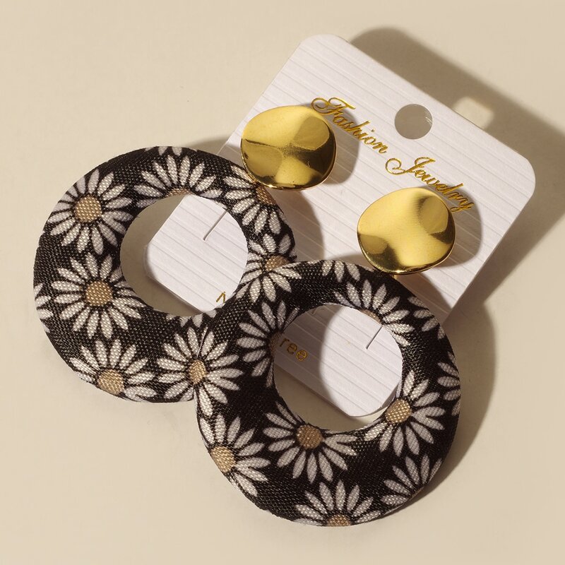 

Daisy Round Drop Earrings, Multicolor