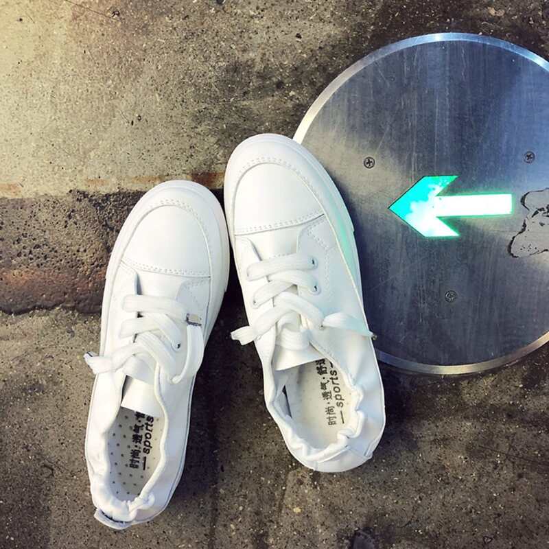 

Solid Lace-up Skate Shoes, White