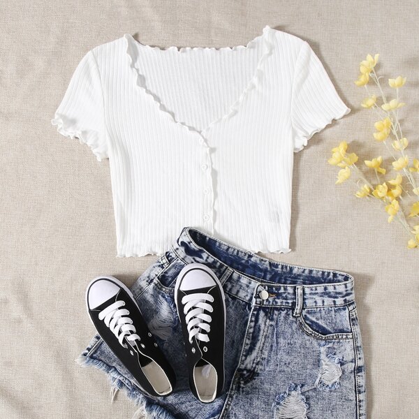 

Buttoned Front Lettuce Trim Rib-knit Tee, White
