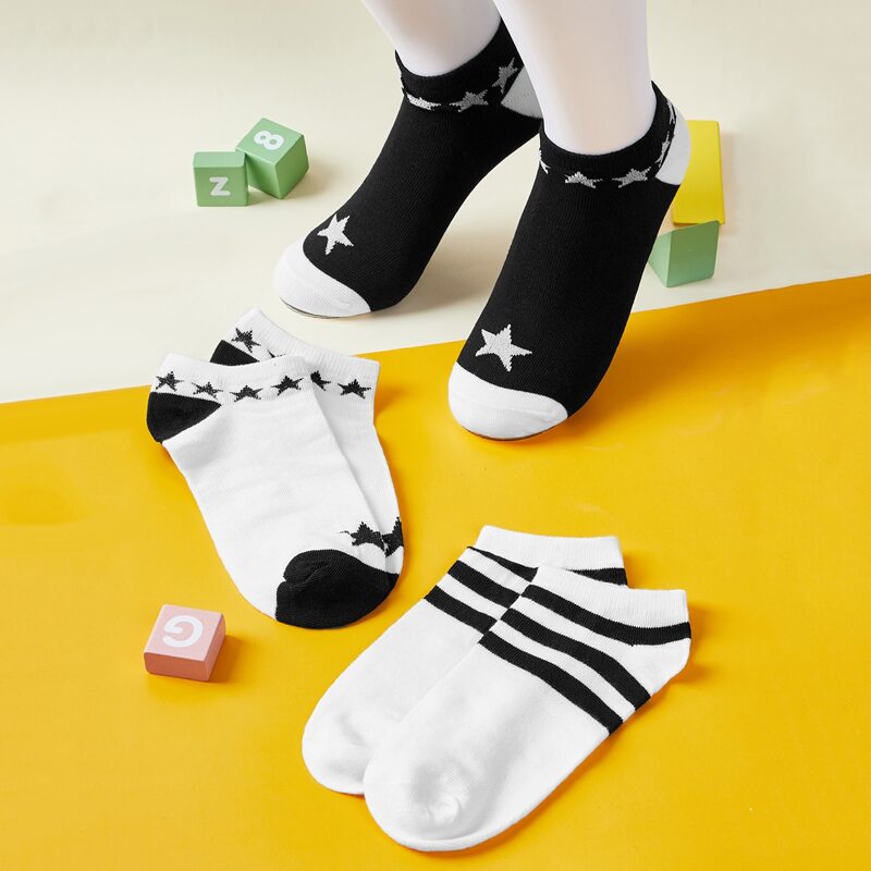 

Random 3pairs Striped & Star Pattern Ankle Socks, Black and white