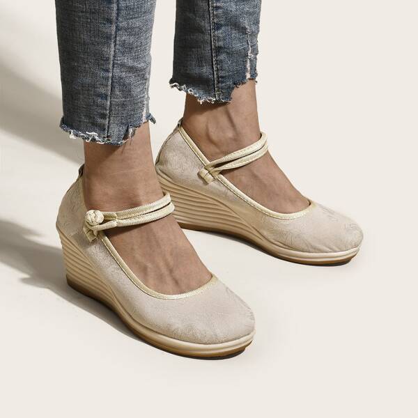 

Floral Graphic Wedges, Beige