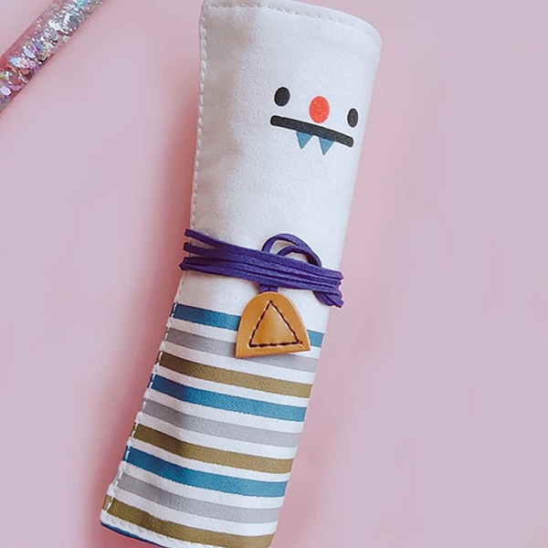 

1pc Striped Pattern Roll-up Pencil Case, Multicolor