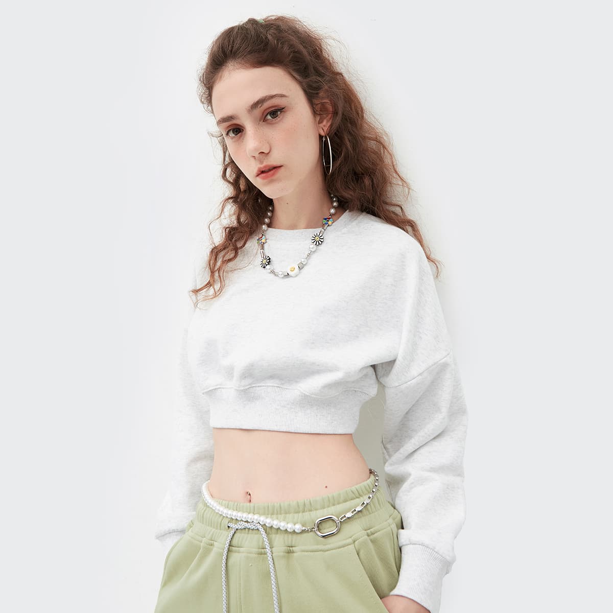 

Drop Shoulder Solid Crop Pullover, Light grey
