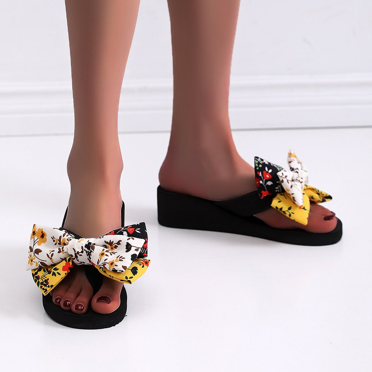 с бантом Со цветочками Модный Тапочки и вьетнамки