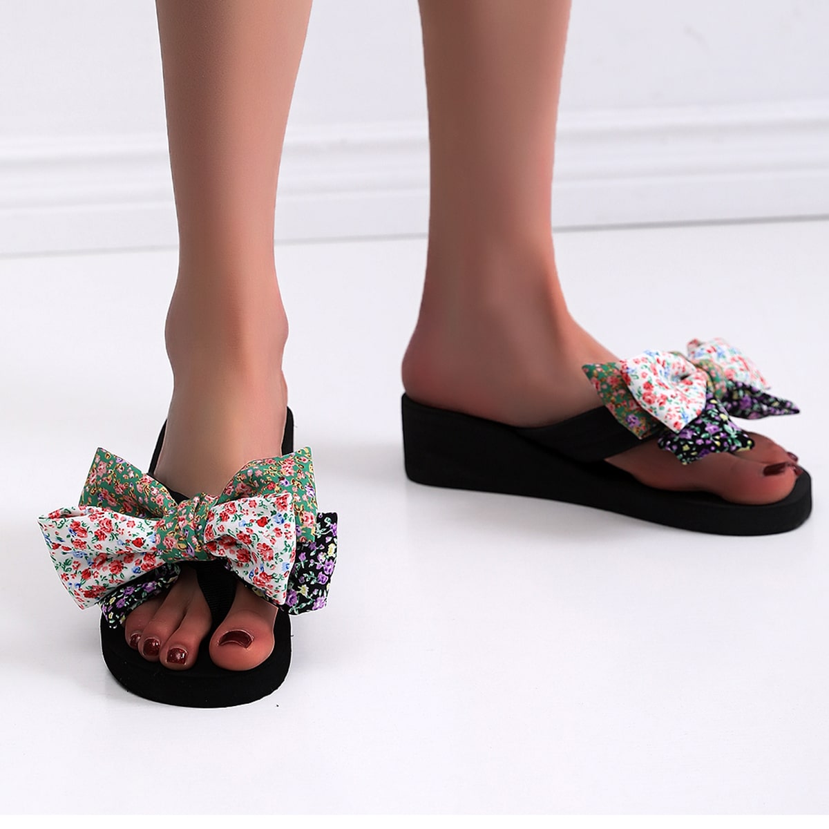 с бантом Со цветочками Модный Тапочки и вьетнамки