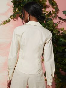 SHEIN Top Sólido Con Lazo En La Parte Delantera - Beis - Ver 2